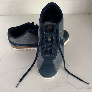 Nike Running Shoes US Womens Size 7.5 Cortez Ultra SE 859540-400 Blue Gray